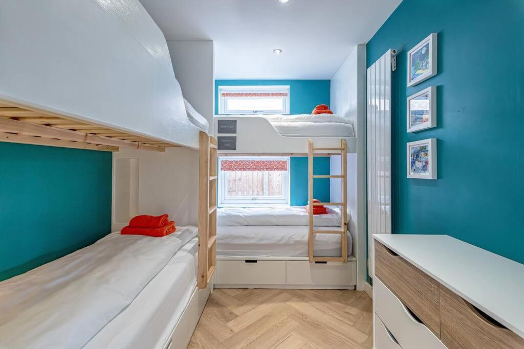 Family-Friendly Retreat Between Beach & Mountains Tremadog ภายนอก รูปภาพ